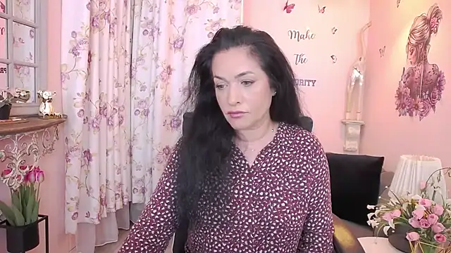 Snapshot of MyLovOne chatting on May 20, 2026, 10:45 am MyLovOne online show from May 20, 2026, 10:45 am