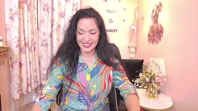 Snapshot of MyLovOne chatting on May 8, 2026, 11:36 am MyLovOne online show from May 8, 2026, 11:36 am