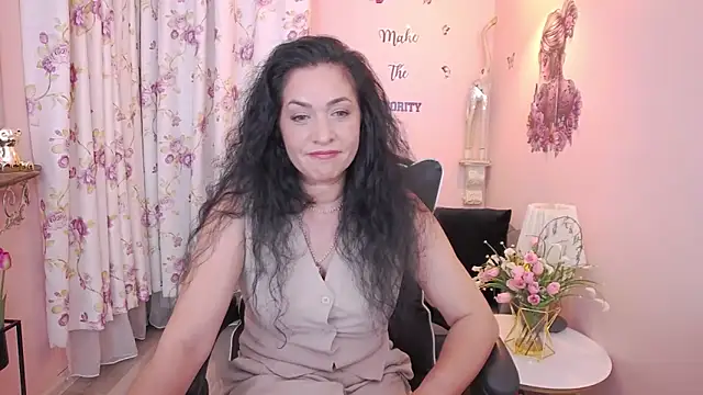 Snapshot of MyLovOne chatting on May 29, 2026, 9:26 am MyLovOne online show from May 29, 2026, 9:26 am