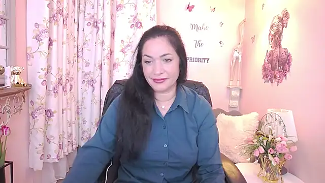 Snapshot of MyLovOne chatting on April 27, 2026, 9:29 am MyLovOne online show from April 27, 2026, 9:29 am