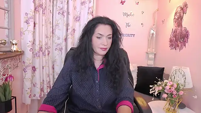 Snapshot of MyLovOne chatting on May 14, 2026, 10:23 am MyLovOne online show from May 14, 2026, 10:23 am
