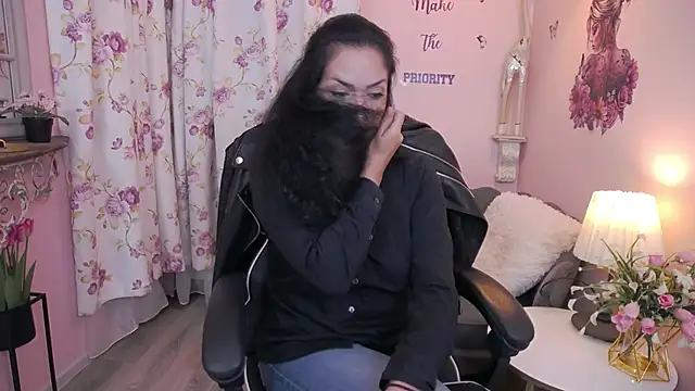 MyLovOne online show from October 31, 2025, 11:29 am