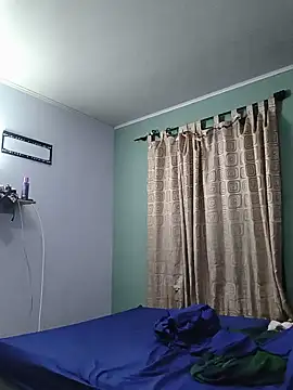 Snapshot of saenz_eymi chatting on June 30, 2026, 4:23 am saenz eymi online show from June 30, 2026, 4:23 am