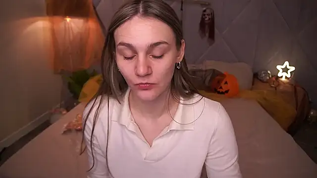 Snapshot of DiamondGoldie chatting on November 1, 2025, 7:46 am DiamondGoldie online show from November 1, 2025, 7:46 am