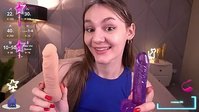 Snapshot of DiamondGoldie chatting on November 25, 2025, 2:06 pm DiamondGoldie online show from November 25, 2025, 2:06 pm