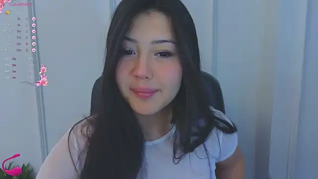 Kuro Ren online show from November 10, 2025, 1:49 pm