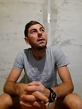 Snapshot of Alex-andru88 chatting on November 15, 2025, 5:33 am Alex-andru88 online show from November 15, 2025, 5:33 am