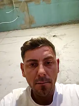 Snapshot of Alex-andru88 chatting on November 4, 2025, 3:49 pm Alex-andru88 online show from November 4, 2025, 3:49 pm