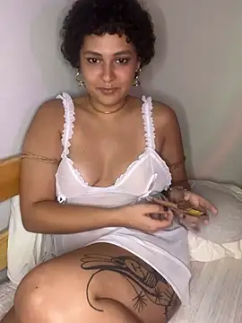 OliviaWild  online show from May 20, 2026, 1:02 am