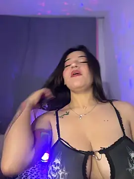 Linda Bellucci online show from July 3, 2026, 4:08 am
