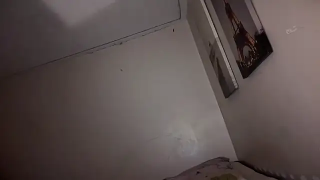 sabrina cutieee69 online show from March 13, 2026, 5:12 am