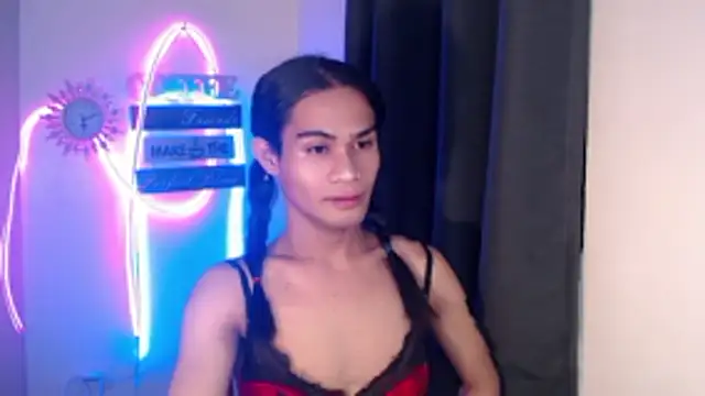 bellalot online show from October 13, 2025, 3:24 pm