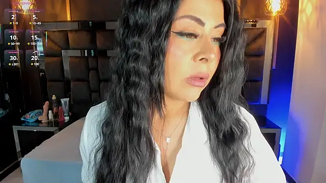 Snapshot of Aniajoness_ chatting on September 19, 2025, 4:27 am Aniajoness online show from September 19, 2025, 4:27 am