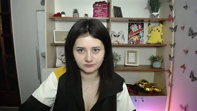 Katrin kiss  online show from May 9, 2026, 12:19 pm