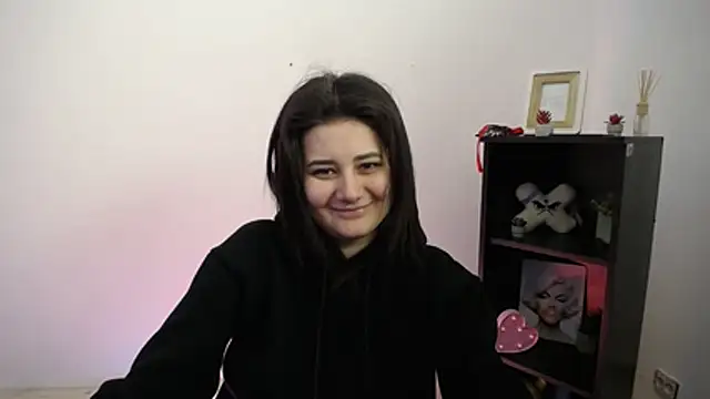 Katrin kiss  online show from January 6, 2026, 3:05 pm