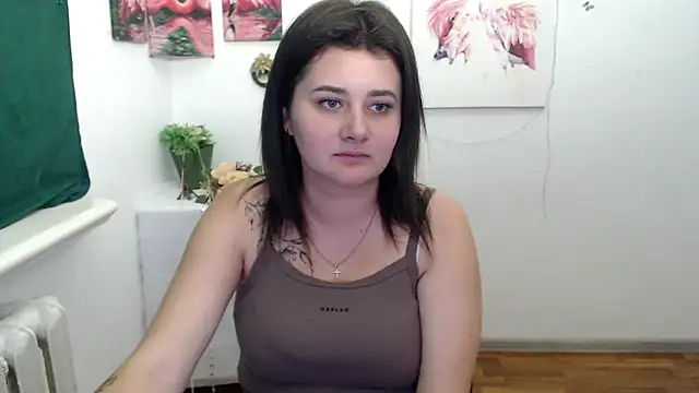 Katrin kiss  online show from September 23, 2025, 1:29 pm