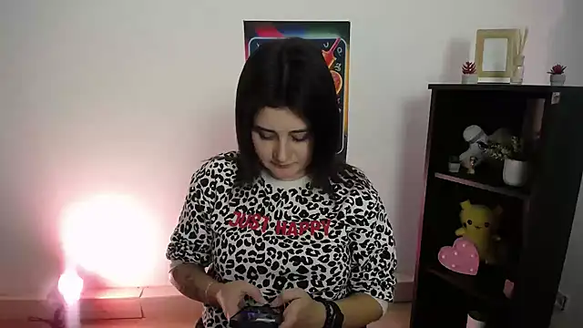 Katrin kiss  online show from September 28, 2025, 10:44 am