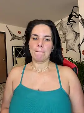 Snapshot of carol_cruz133 chatting on October 15, 2025, 11:24 pm carol cruz133 online show from October 15, 2025, 11:24 pm