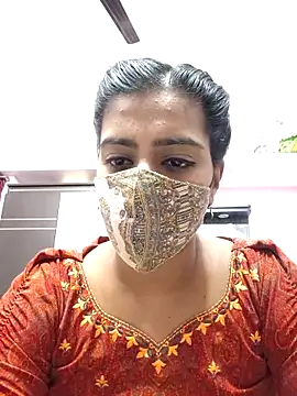 Snapshot of Tamil-Meenu12 chatting on February 19, 2026, 7:49 am Tamil-Meenu12 online show from February 19, 2026, 7:49 am