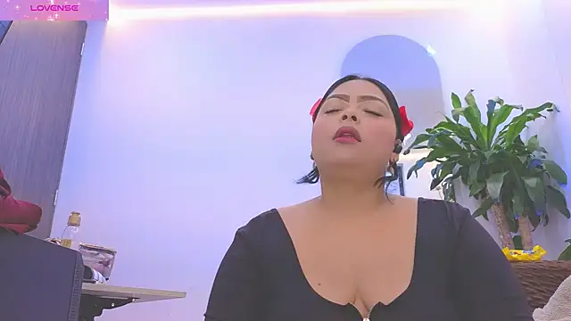 Daisy Price online show from March 26, 2026, 10:24 am