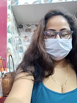 nisha 1110 online show from February 12, 2026, 2:28 pm