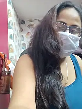 Snapshot of nisha_1110 chatting on November 5, 2025, 1:58 pm nisha 1110 online show from November 5, 2025, 1:58 pm