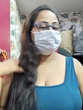 nisha 1110 online show from December 17, 2025, 1:38 pm