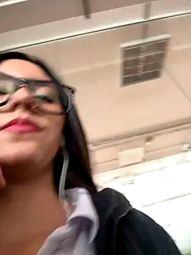 Snapshot of Katie_rawwww chatting on October 22, 2025, 3:11 pm Katie rawwww online show from October 22, 2025, 3:11 pm