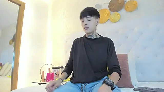 Snapshot of b3k_afrodict chatting on February 10, 2026, 3:05 am b3k afrodict online show from February 10, 2026, 3:05 am