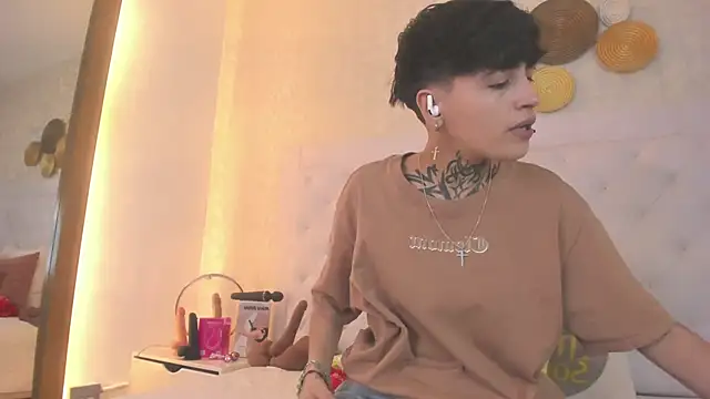 Snapshot of b3k_afrodict chatting on February 11, 2026, 3:17 am b3k afrodict online show from February 11, 2026, 3:17 am