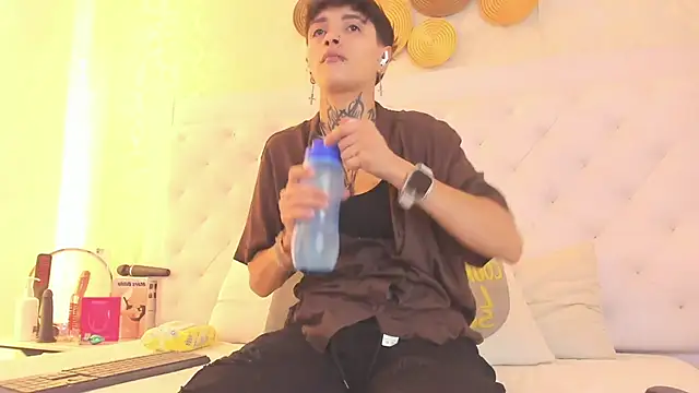 Snapshot of b3k_afrodict chatting on February 1, 2026, 3:49 am b3k afrodict online show from February 1, 2026, 3:49 am