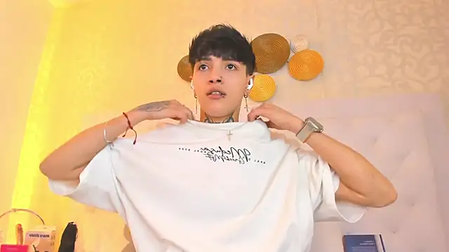 Snapshot of b3k_afrodict chatting on February 14, 2026, 3:40 am b3k afrodict online show from February 14, 2026, 3:40 am