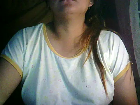 yuana25 online show from March 15, 2026, 10:44 am