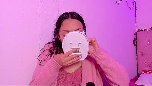 manumeow1 online show from February 10, 2026, 10:20 pm