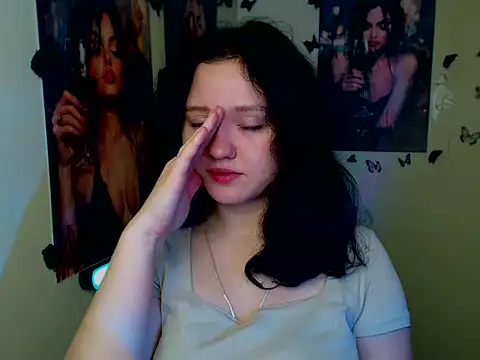 Snapshot of LadyAlice_ chatting on November 5, 2025, 7:11 am LadyAlice online show from November 5, 2025, 7:11 am