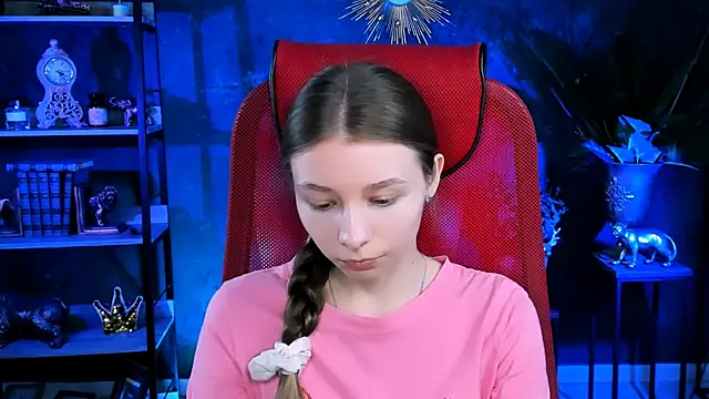 JulieDaniel online show from September 26, 2025, 4:19 am