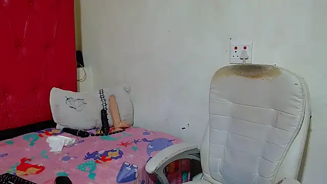 SexyChantyBabe25 online show from March 27, 2026, 9:27 pm