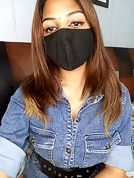 Snapshot of Hot_malika19 chatting on December 14, 2025, 8:53 am Hot malika19 online show from December 14, 2025, 8:53 am