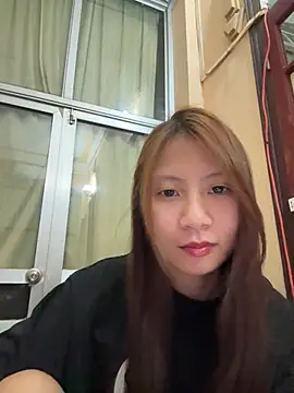 Snapshot of Lil-Gi chatting on April 29, 2026, 4:00 pm Lil-Gi online show from April 29, 2026, 4:00 pm