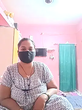 Snapshot of biggbobbsgirl chatting on November 23, 2025, 8:19 pm biggbobbsgirl online show from November 23, 2025, 8:19 pm