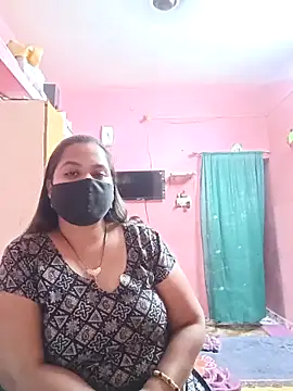 Snapshot of biggbobbsgirl chatting on November 29, 2025, 5:57 pm biggbobbsgirl online show from November 29, 2025, 5:57 pm