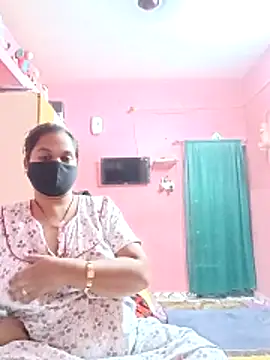 biggbobbsgirl online show from December 5, 2025, 6:17 pm