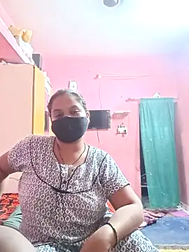 Snapshot of biggbobbsgirl chatting on November 25, 2025, 6:19 pm biggbobbsgirl online show from November 25, 2025, 6:19 pm