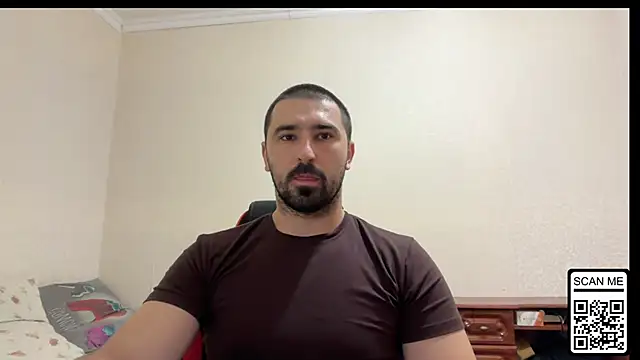 Snapshot of Hard_to_Obey chatting on July 11, 2026, 1:44 pm Hard to Obey online show from July 11, 2026, 1:44 pm