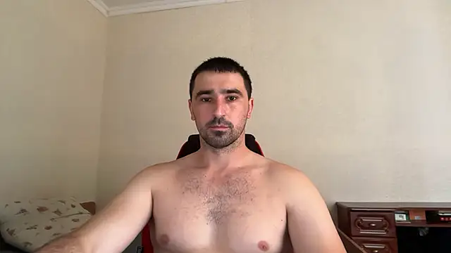 Snapshot of Hard_to_Obey chatting on June 24, 2026, 10:14 am Hard to Obey online show from June 24, 2026, 10:14 am