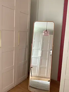 chloedlm5 online show from April 2, 2026, 8:54 am