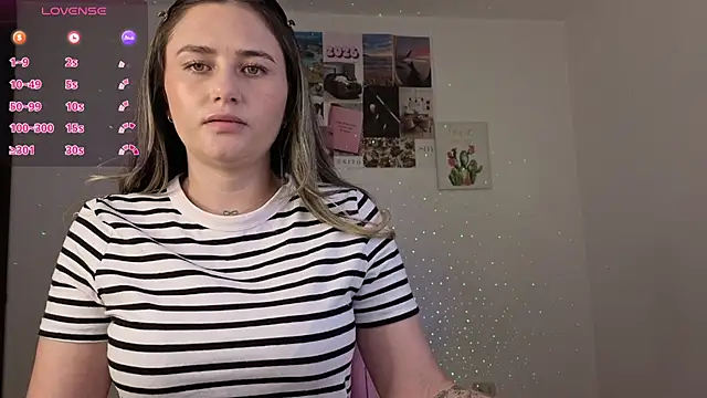 Snapshot of Veronika__Winslow_ chatting on April 7, 2026, 9:11 am Veronika Winslow online show from April 7, 2026, 9:11 am