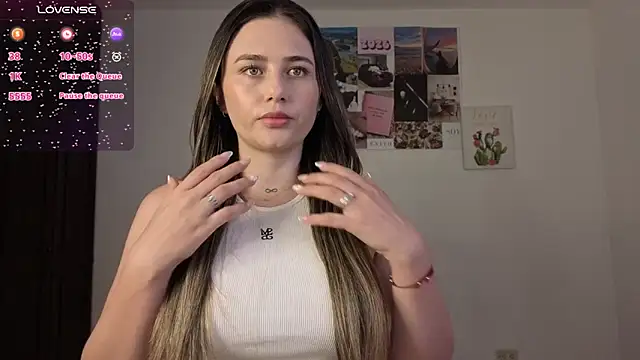 Snapshot of Veronika__Winslow_ chatting on March 31, 2026, 7:21 am Veronika Winslow online show from March 31, 2026, 7:21 am