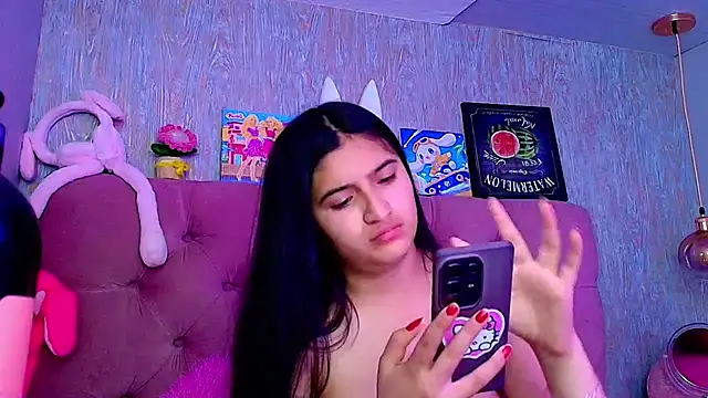 laurenelove online show from December 18, 2025, 3:55 am