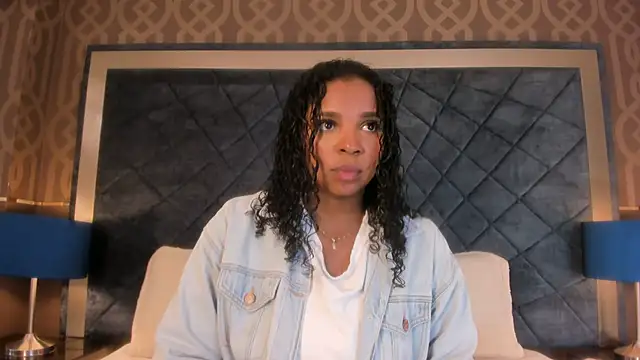 LisaMendez online show from May 26, 2026, 3:59 am